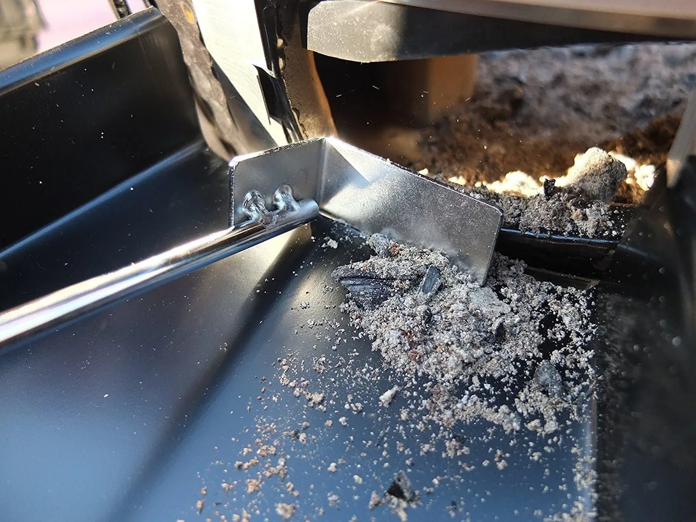 25" Grabilo za pepeo i ugljen za roštilj i logorsku vatru sklopivi dizajn veleprodajna slika proizvoda 5